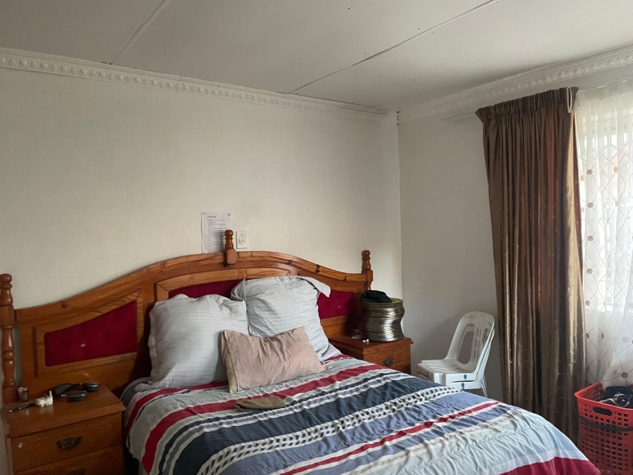 5 Bedroom Property for Sale in Amalinda Eastern Cape